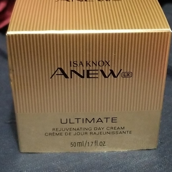 SOLD-Isa Knox Anew LX Ultimate Rejuvenating Day Cream - Picture 1 of 4